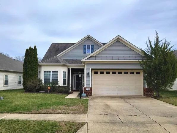 11094 Commanders Ln, White Plains, MD 20695