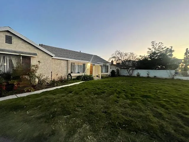 15252 Devonshire St — Photo 26