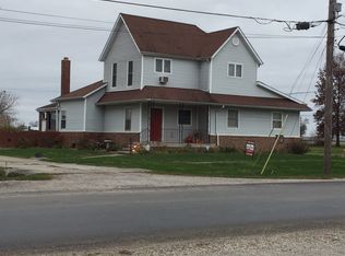 208 N 10th St, Altamont, IL 62411