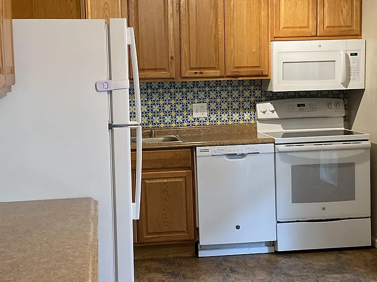 620 Mathews St #1-307 — Photo 3
