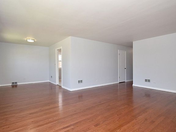 5th image of 4836 N Nordica Ave