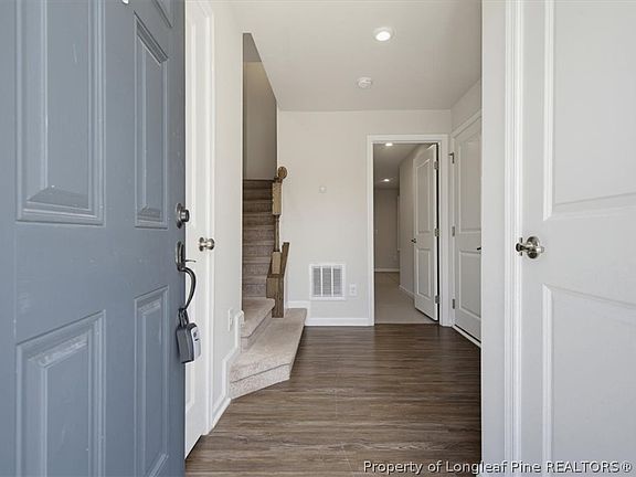 5th image of 390 Cotton Brook Dr