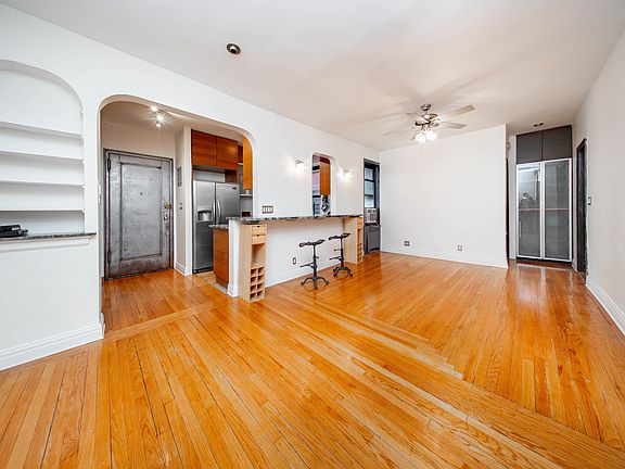 2nd image of 3006 29th St APT 3C
