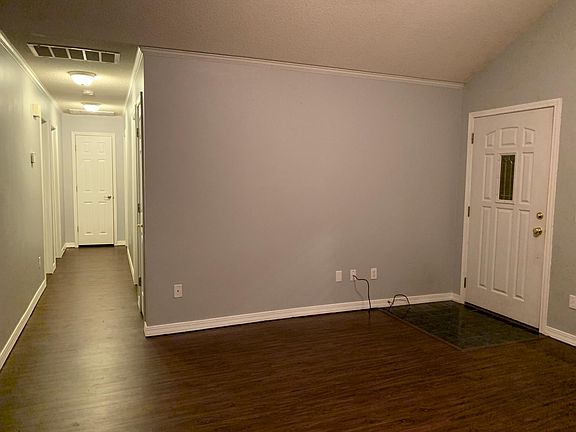 5th image of 1261 N Heritage Ave