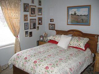 2nd image of 816 5th Ave