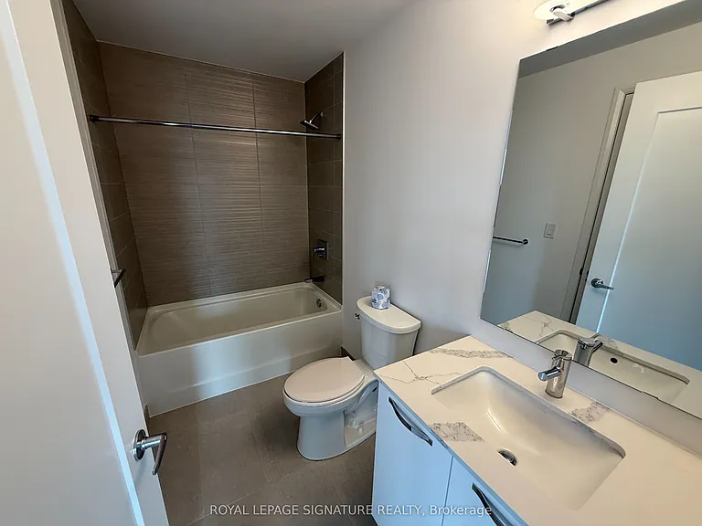 75 James St S #615 — Photo 11