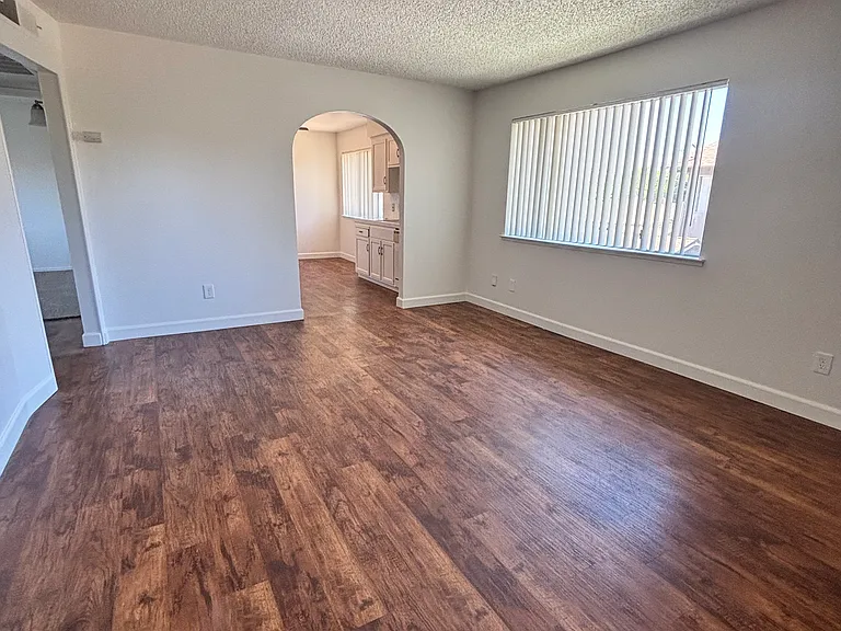 Driftwood Apartments — Photo 23