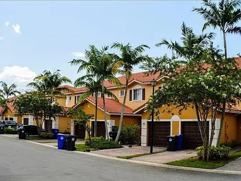8106 SW 17th Ct #0 — Photo 3