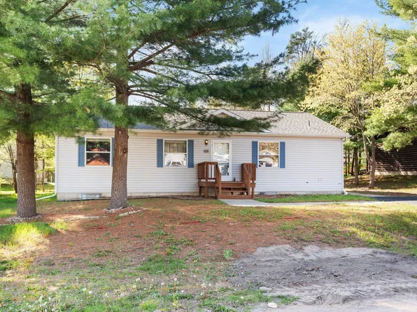 249 Berry Ln, Wisconsin Dells, WI 53965
