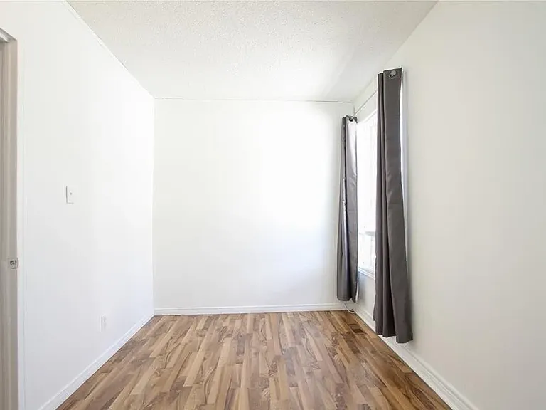 366 Bessie Ave — Photo 9