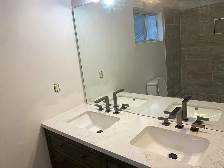 Soapstone Ct — Photo 12