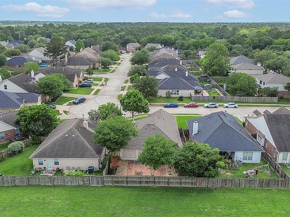 3rd image of 4055 Bentwood Dr