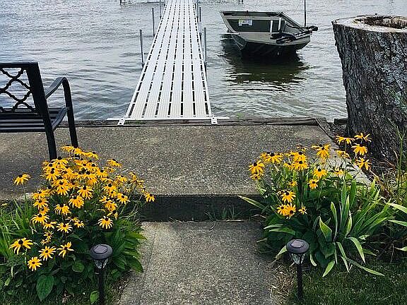 2nd image of 2434 Lakeside Dr