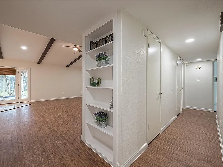 16810 Sweno Ct — Photo 8