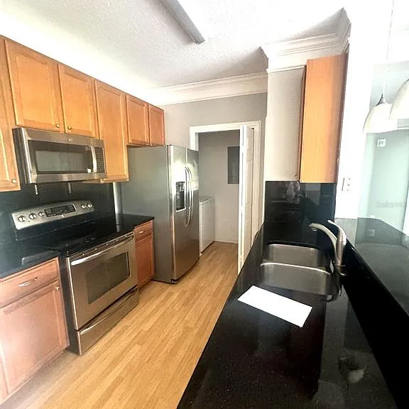 5483 Vineland Rd #10309 — Photo 9