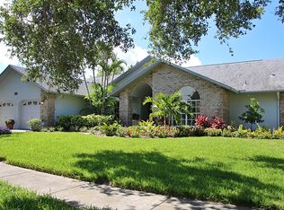 14382 Mark Dr, Largo, FL 33774