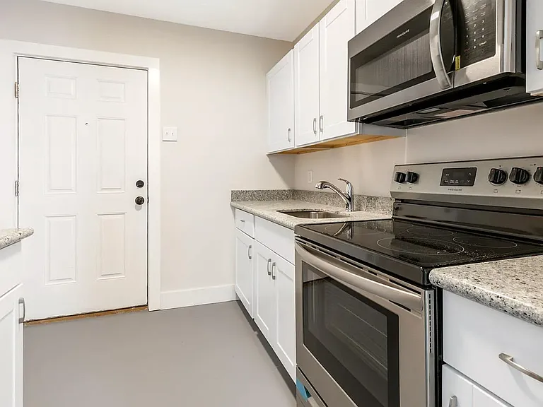 2536 Conti St — Photo 6