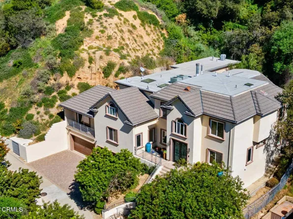 3263 New York Dr, Pasadena, CA 91107