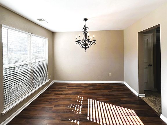 4th image of 1153 Alden Glen Dr