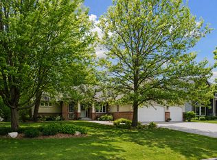 8167 Enclave Rd, Woodbury, MN 55125