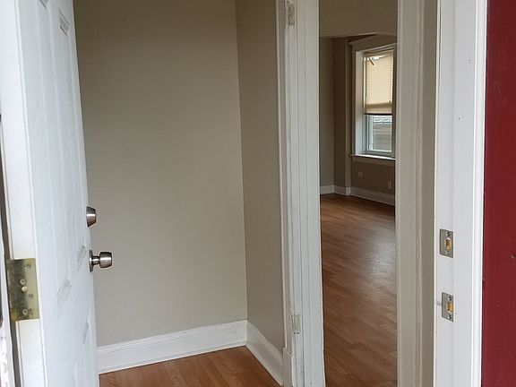 3rd image of 1317 East Ave APT 2