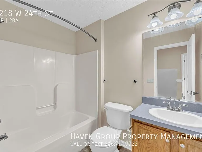 1218 W 24th St — Photo 18