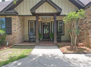 102 Sandhill Ct, Fairhope, AL 36532