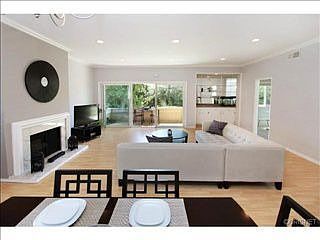 3rd image of 5139 Balboa Blvd Unit 201