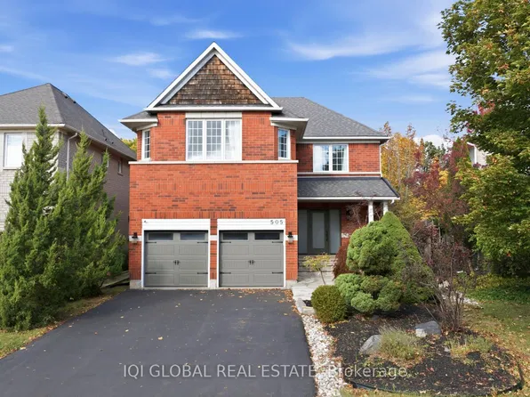 505 Ravineview Way, Oakville, ON L6H 6S9