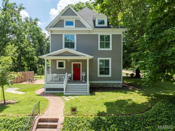 102 Portland Ter, Saint Louis, MO 63119