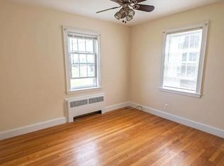 52 Ten Hills Rd #1, Somerville, MA 02144