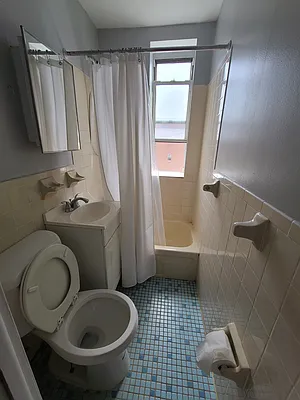 Rented by Point NYC | media 8