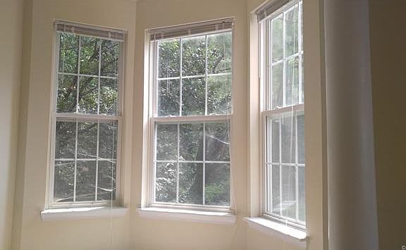 4th image of 2901 Queensland Dr