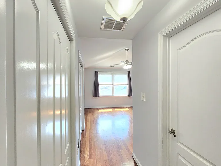 430 Aurora Ave #430 — Photo 18