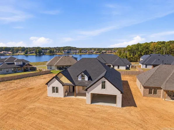 7017 Star Dust Ln, Benton, AR 72019