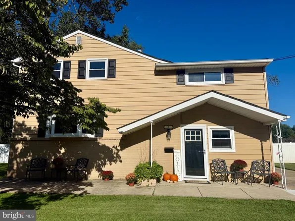 2 Paterson Ave, Pennsville, NJ 08070