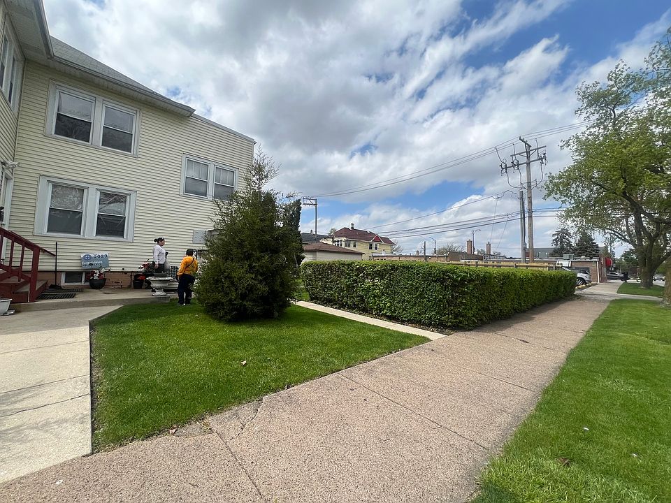 2nd image of 3702 W 63rd Pl
