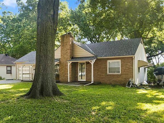 3rd image of 5025 NE Tarkio St