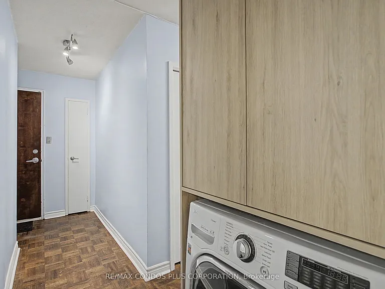 5949 Yonge St #208 — Photo 29