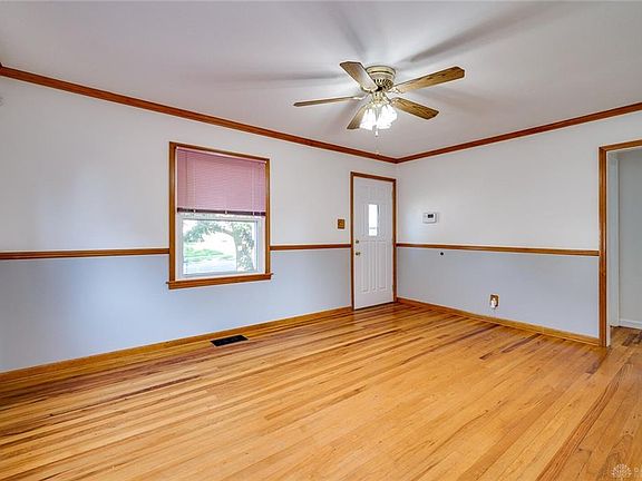 5th image of 2136 Meriline Ave