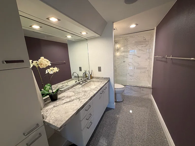 1122 Colorado St #1203 — Photo 11