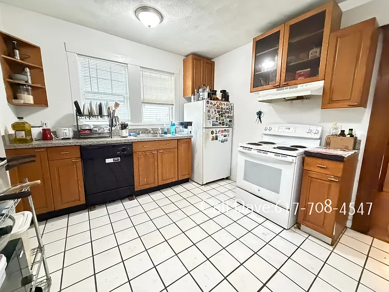 238 S Huntington Ave #10 — Photo 7