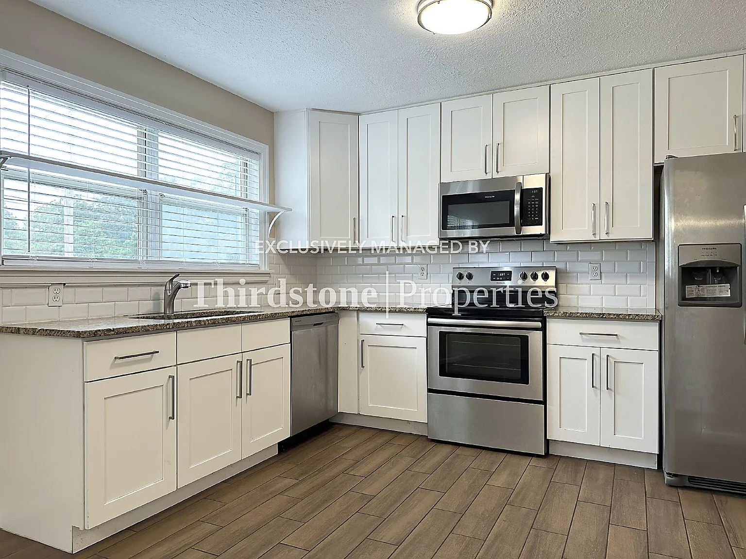 2429 Miss Muffet Ln W, Jacksonville, FL 32210 — Photo 2