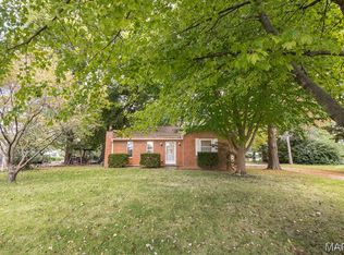 2608 E B Street Rd, Belleville, IL 62221