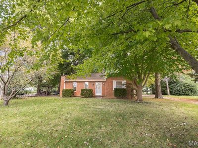 2608 E B Street Rd, Belleville, IL, 62221