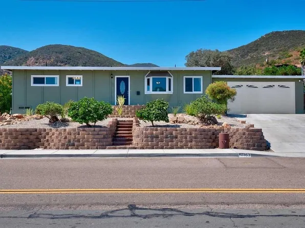 7953 Rancho Fanita Dr, Santee, CA 92071