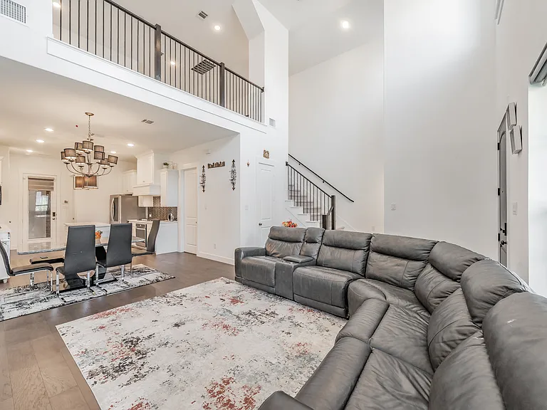 open concept living-dining-kitchen