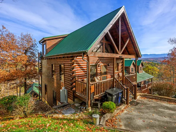 2251 Upper Middle Creek Rd #19, Sevierville, TN 37876