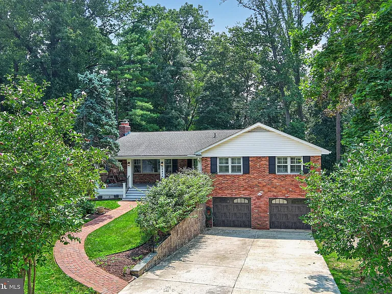 6443 Walters Woods Dr — Photo 92