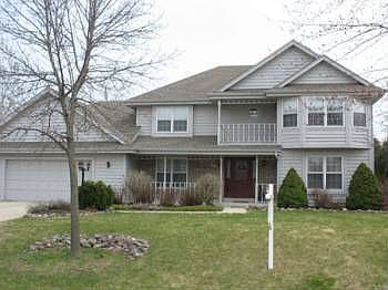 1st image of 10132 N Foxkirk Dr